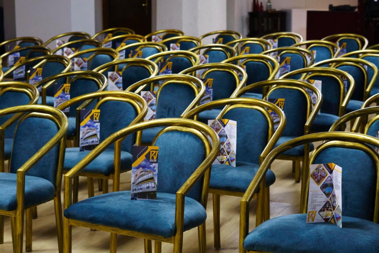 Pino Vere Palace Hotel Tbilisi Buitenkant foto